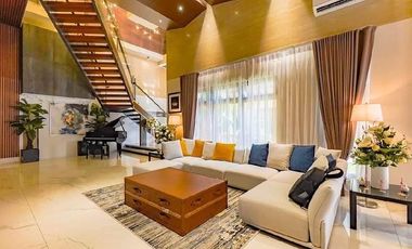 128M Fully Furnished Brand New Modern House & Lotw/6BR in Moonwalk Paranaque For Sale  LSS
