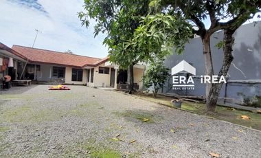 DIJUAL RUMAH DI NUSUKAN SURAKARTA