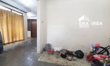DIJUAL RUMAH DI NUSUKAN SURAKARTA
