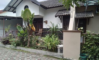 RUMAH STRATEGIS MURAH DI DEKAT ALUN - ALUN SELATAN MERGANGSAN KOTA YOGYAKARTA