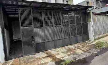 Rumah di Jln sudirman belakang BPK Penabur