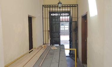 LOCAL COMERCIAL EN RENTA DE 100M2 EN EL CENTRO DE LA CIUDAD DE QRO