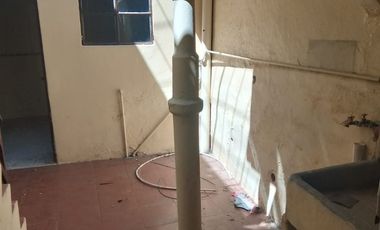 LOCAL COMERCIAL EN RENTA DE 100M2 EN EL CENTRO DE LA CIUDAD DE QRO