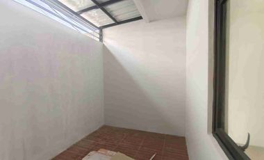 Jual Rumah Baru 2 Lantai Gaya Scandinavian Sebuah Cluster di Antapani Tengah