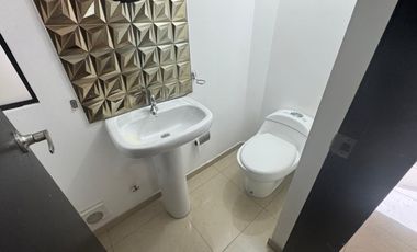 URBANIZACION NAPOLI VIA SALITRE ALQUILO PRECIOSA VILLA DOS PLANTAS, TRES DORMITORIOS,  ACABADOS MODERNOS.