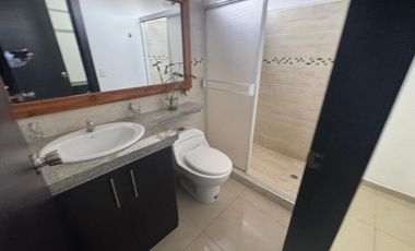 URBANIZACION NAPOLI VIA SALITRE ALQUILO PRECIOSA VILLA DOS PLANTAS, TRES DORMITORIOS,  ACABADOS MODERNOS.