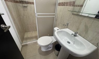 URBANIZACION NAPOLI VIA SALITRE ALQUILO PRECIOSA VILLA DOS PLANTAS, TRES DORMITORIOS,  ACABADOS MODERNOS.