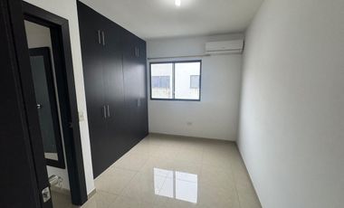 URBANIZACION NAPOLI VIA SALITRE ALQUILO PRECIOSA VILLA DOS PLANTAS, TRES DORMITORIOS,  ACABADOS MODERNOS.