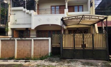 Turun!Jual Rumah Siap Huni 10x20m2 di Kedoya Akses Strategis
