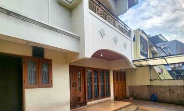 Turun!Jual Rumah Siap Huni 10x20m2 di Kedoya Akses Strategis