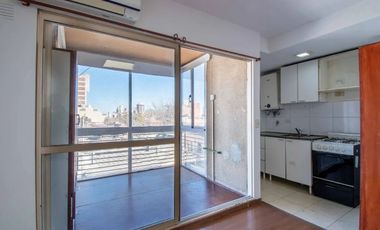 VENTA - Duplex de un dormitorio con balcón terraza.