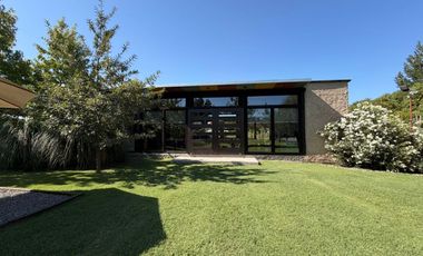 Hermoso centro de eventos con casa, Olivar