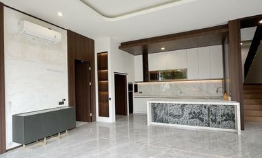 Dijual Rumah baru Gress termurah di kelasnya di Pakuwon City