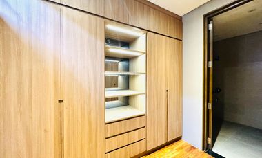 Alluring 4-storey 4-Bedroom Townhouse for Sale in Little Baguio, San Juan City