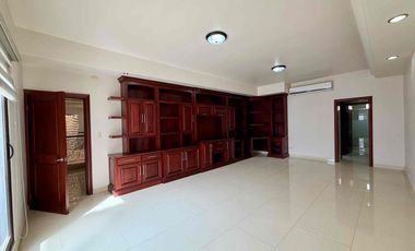 Residencia de lujo en Santa Lucía | 504 m² construcción | Recámara en planta baja