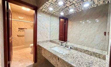 Residencia de lujo en Santa Lucía | 504 m² construcción | Recámara en planta baja