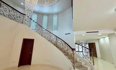 Residencia de lujo en Santa Lucía | 504 m² construcción | Recámara en planta baja