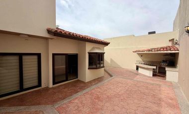 Residencia de lujo en Santa Lucía | 504 m² construcción | Recámara en planta baja