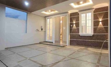 Rumah 1 M an Dalam Cluster Akses 2 Mobil Pinggir jalan raya Jagakarsa Jakarta selatan