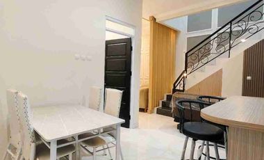 Rumah 1 M an Dalam Cluster Akses 2 Mobil Pinggir jalan raya Jagakarsa Jakarta selatan