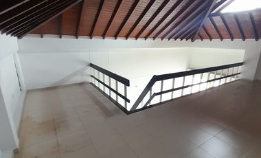 ARRIENDO LOCAL MARSELLA REAL – BUCARAMANGA