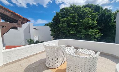 Amplia casa de 5 cuartos en Playacar