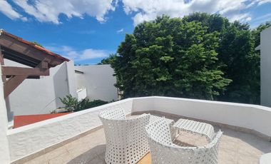 Amplia casa de 5 cuartos en Playacar