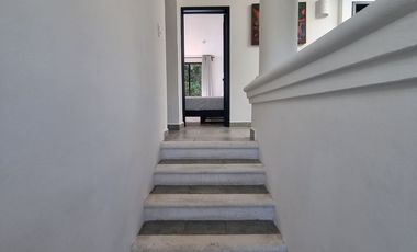 Amplia casa de 5 cuartos en Playacar