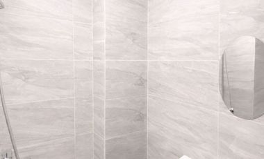 Disewakan Harga Miring Apartemen Collins Boulevard Studio Semi Furnish