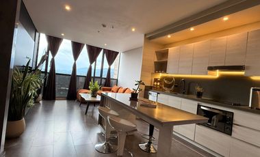 Amoblado HERMOSO dúplex alto de palmas