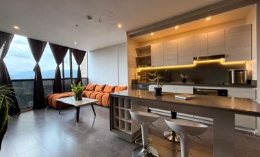 Amoblado HERMOSO dúplex alto de palmas