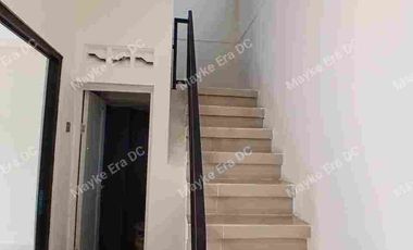 Rumah Baru  Modern Minimalis 2 Lantai di Kaba Tandang Semarang Selatan