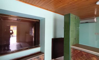 ARRIENDO BODEGA -ALMACEN Y OFICINAS