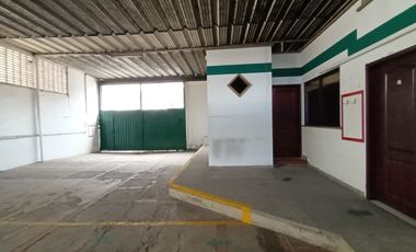 ARRIENDO BODEGA -ALMACEN Y OFICINAS