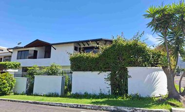 Venta Linda  casa Valle de los Chillos