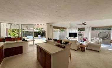 Casa Chocolate – Villa con Vista al Campo de Golf en Club Real, Playacar Fase II