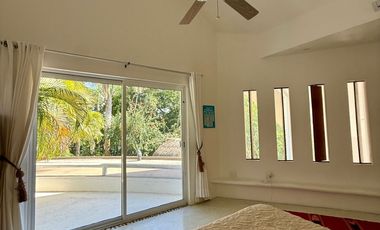 Casa Chocolate – Villa con Vista al Campo de Golf en Club Real, Playacar Fase II