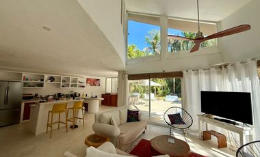 Casa Chocolate – Villa con Vista al Campo de Golf en Club Real, Playacar Fase II