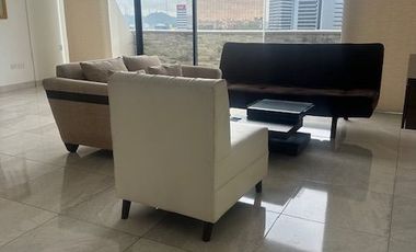 Se alquila departamento amoblado 2 dormitorios, Torres del Hilton Colon, GuayaquilS