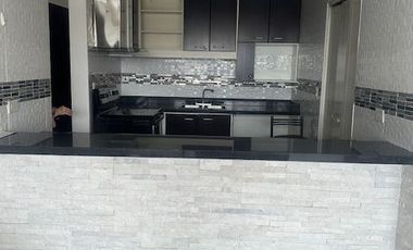 Se alquila departamento amoblado 2 dormitorios, Torres del Hilton Colon, GuayaquilS