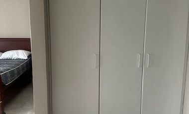 Se alquila departamento amoblado 2 dormitorios, Torres del Hilton Colon, GuayaquilS