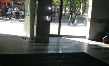 Inmejorable Ubicación A La Salida De Metro Pedro De Valdivia