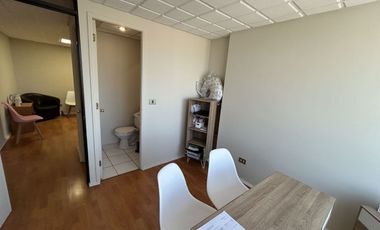 Inmejorable Ubicación A La Salida De Metro Pedro De Valdivia