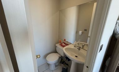 Inmejorable Ubicación A La Salida De Metro Pedro De Valdivia