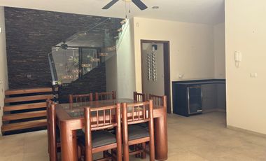 CASA EN PUERTA LAS LOMAS