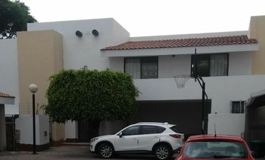 Departamento en Planta Baja con Jardín Privado en Renta | Fraccionamiento Cerrado