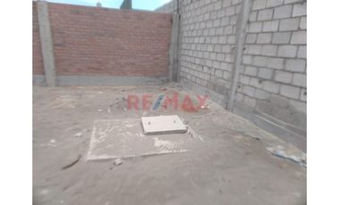 Alquilo Amplio Terreno Cercado Para Cualquier Tipo De Negocio En Huanchaquito Bajo , Area 220.50M2, S/. 1,000 Soles