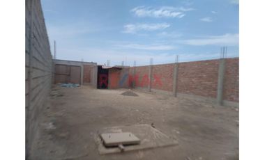 Alquilo Amplio Terreno Cercado Para Cualquier Tipo De Negocio En Huanchaquito Bajo , Area 220.50M2, S/. 1,000 Soles