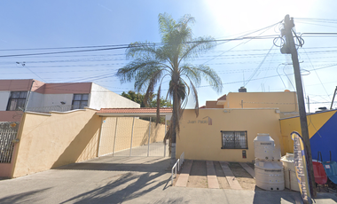CASA EN JUAN PABLO II 1214, GUADALAJARA, JALISCO. REMATE ADJUDICADO