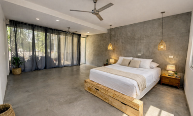 Penthouse Lock-Off con Alberca Privada en Venta | 3 Recámaras | Amueblado | Paneles Solares